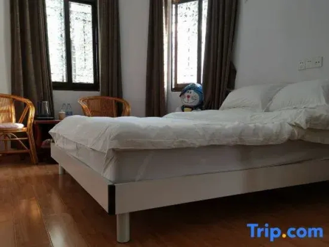 2 Bedrooms Deluxe Family room