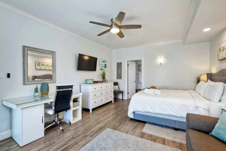 La Costa Gem - Condo for 3!