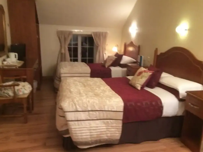 Ashleigh House