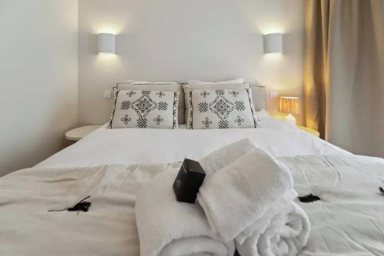 Chic 2br/4p Apartment - Saint-tropez Lices