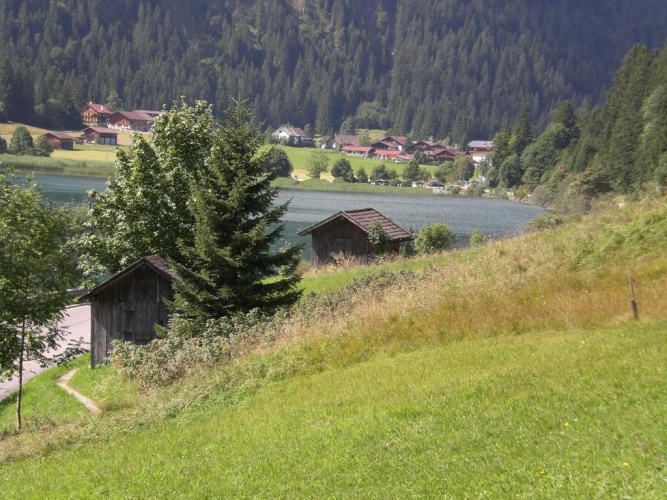 2 Bedrooms Chalet