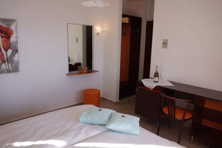 Sunlight Hotel