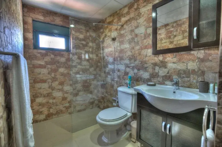 Dapper Beachfront 2 Bedroom Apartment - D201