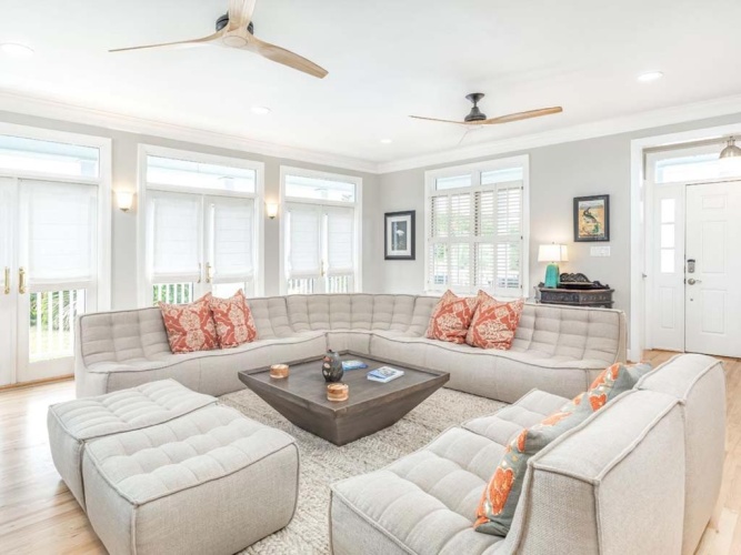 4 Bedrooms Cottage