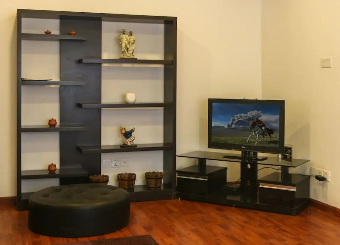2 Bedrooms Luxury Apartment with garden view