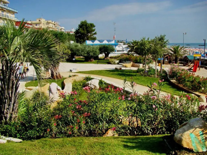 Acquamarina Residence