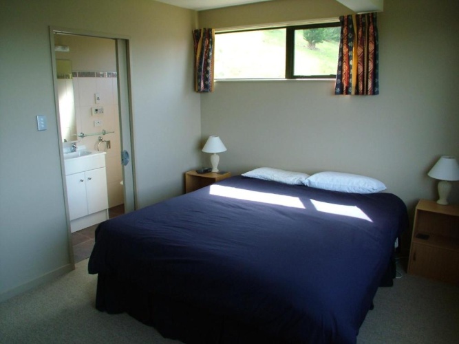 3 Bedrooms Cottage