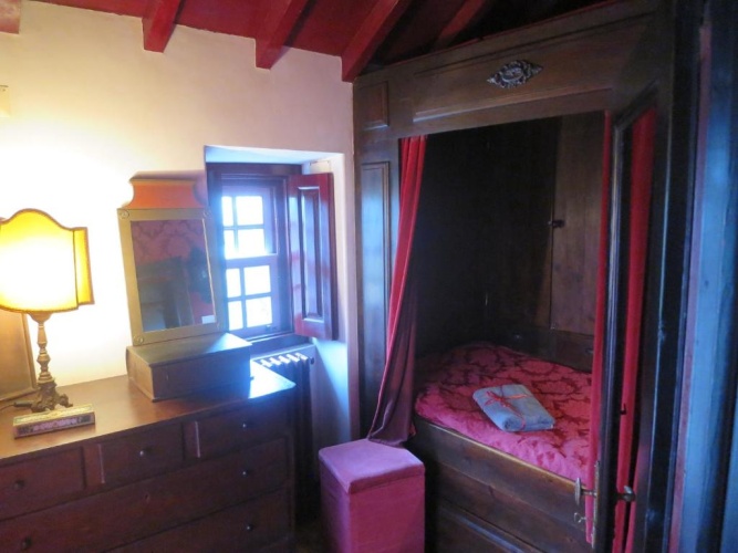 2 Bedrooms Cottage