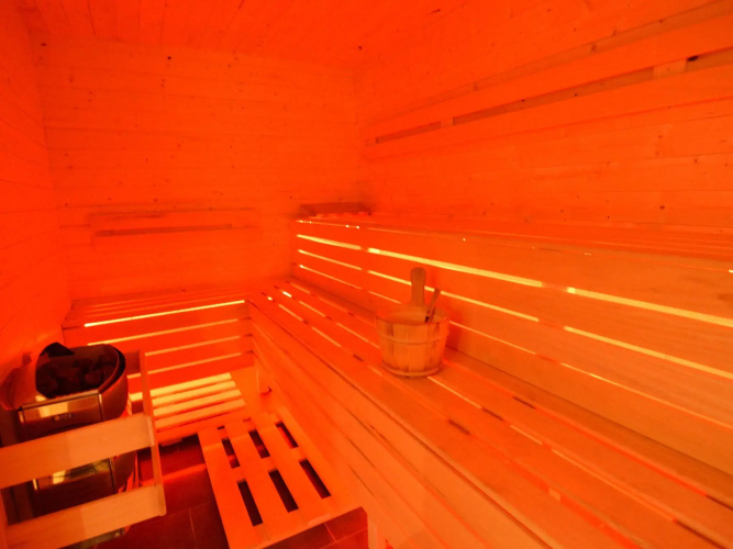 Modern Villa in Bevercé with Sauna