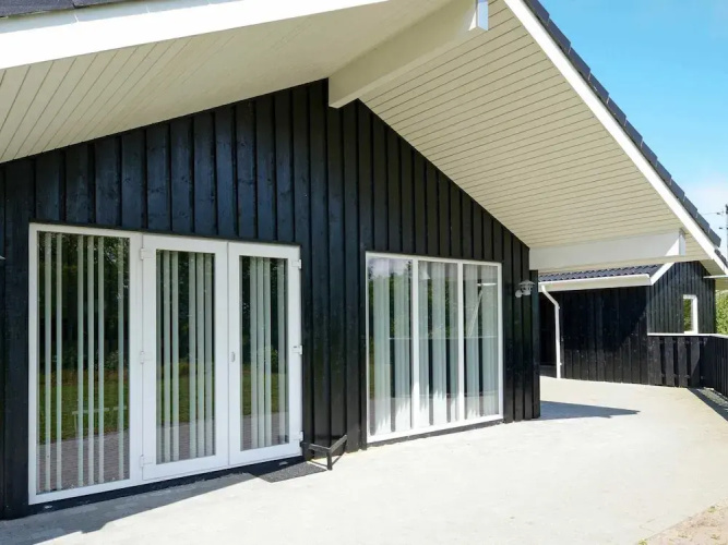 8 Person Holiday Home in Tarm