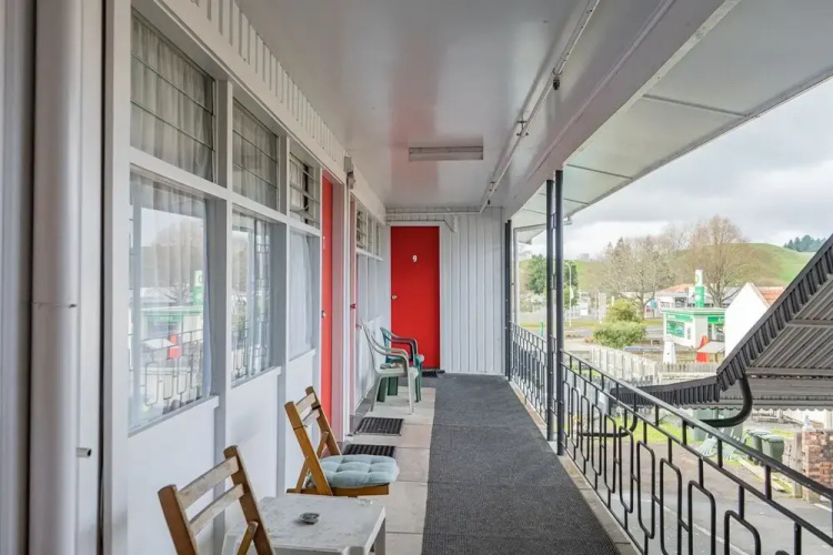 Mayfair Court Motel