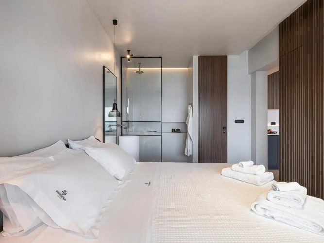 Seannamon suites