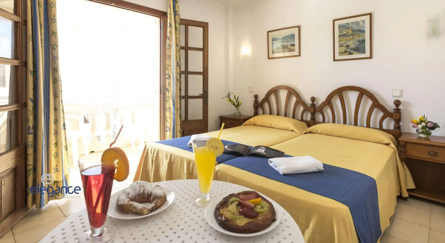Sol y Mar Apartments