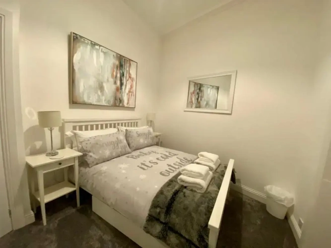 2 Bedrooms Cottage