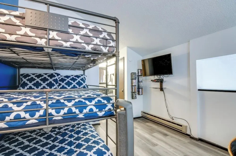 Ski-in/out Condo w/ Hot Tub Access in Brian Head!