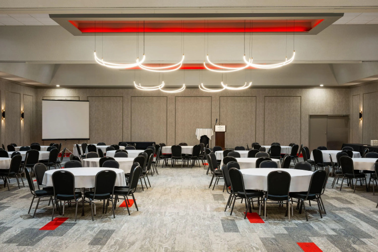Ramada Plaza by Wyndham Regina Downtown photo 18