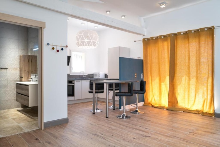 2 Bedrooms Cottage