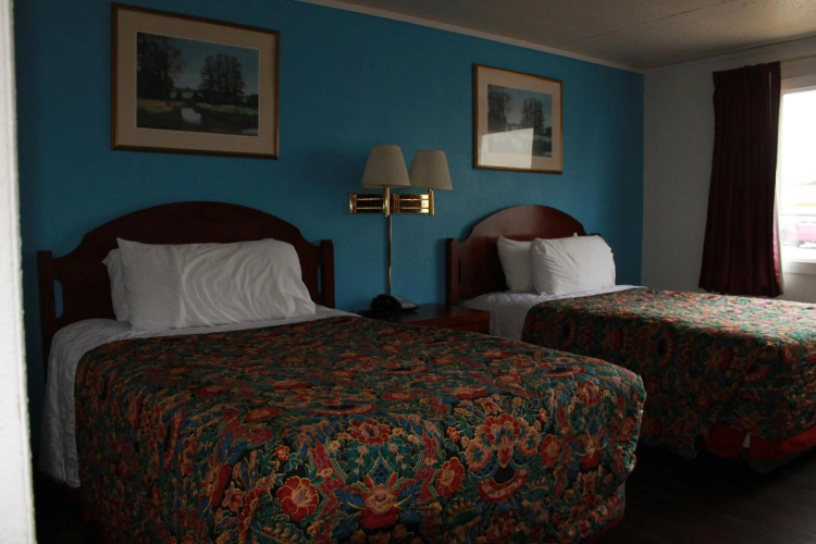 Wyatt Earp Hotel