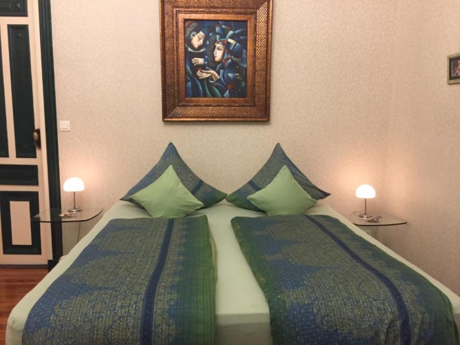 4 Bedrooms Cottage