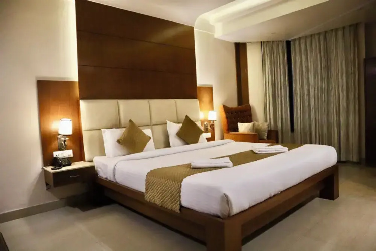 Mw Hotel