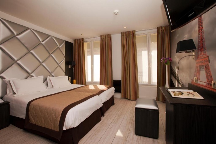 Superior Triple room