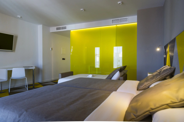 Hotel Macia Sevilla Kubb