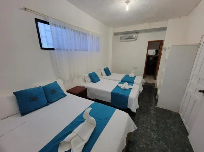 Standard Triple room