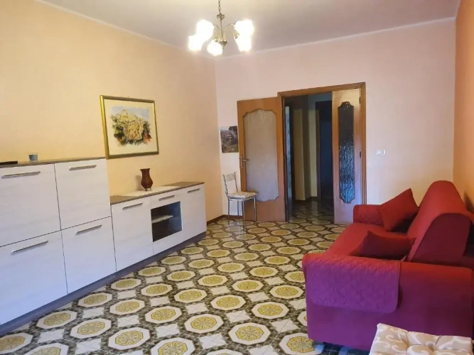 3 Bedrooms Apartment