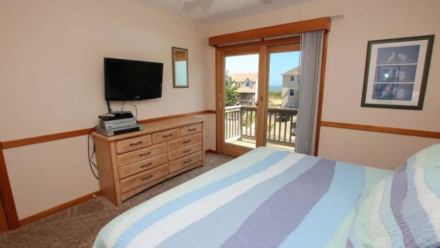 Castaway Sandcastle - 6 Br Home