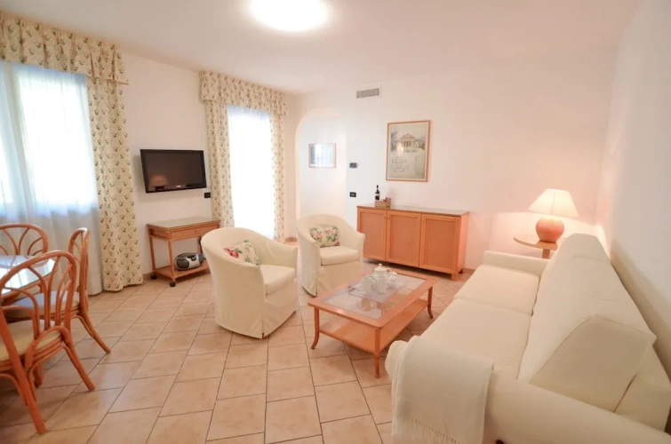 2 Bedrooms Superior Apartment with balcony