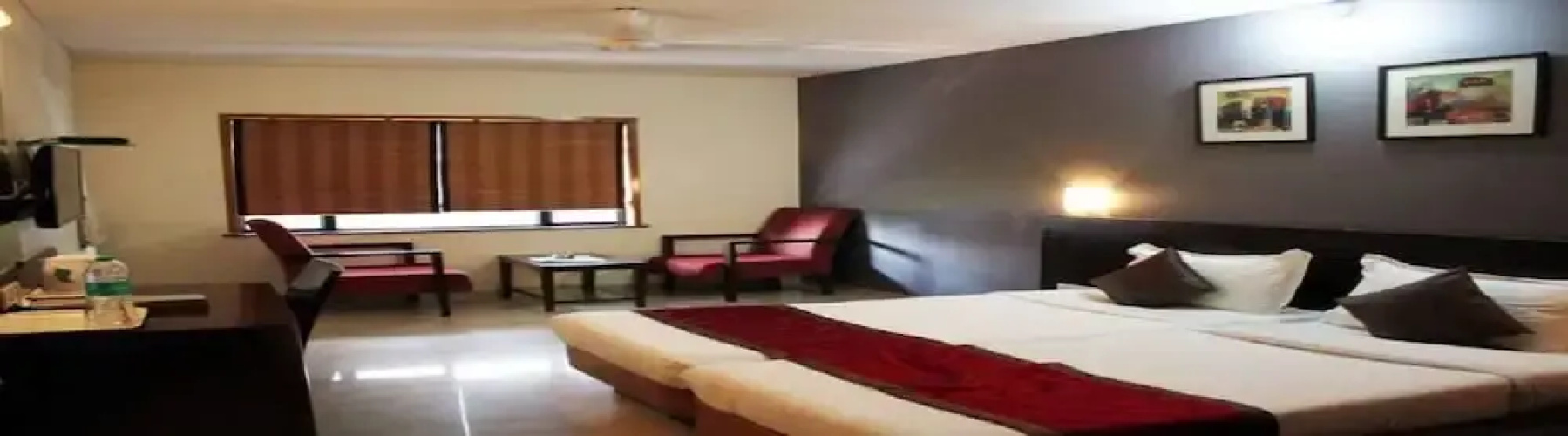 Room Maangta 213 @ Juhu