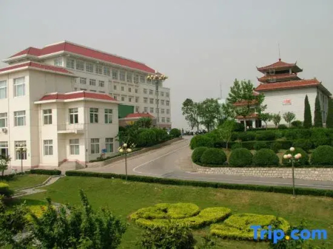 Xincheng Hotel