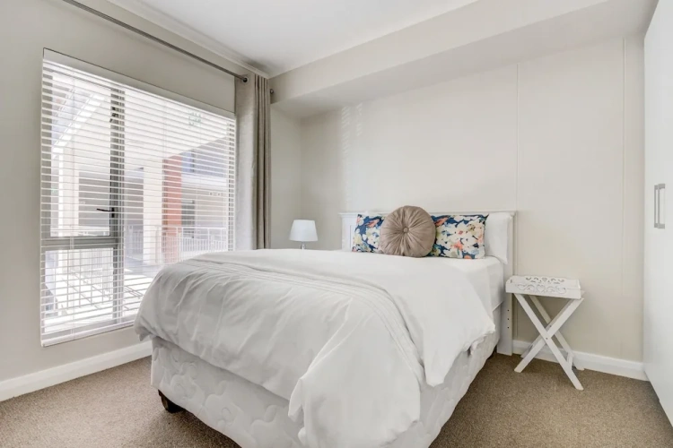 3 Bedrooms Luxury Apartment with city view