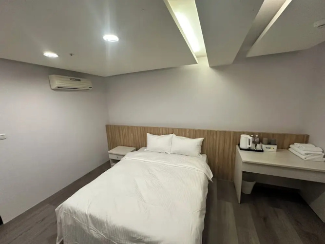 Star Yi Hotel