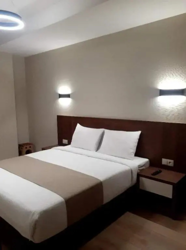 +995574777001