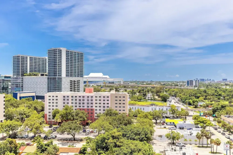 3Bedroom 2 Bath Condo