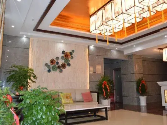 Yingshan Xinwan Hotel