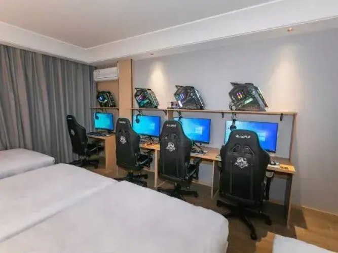123 Hotel