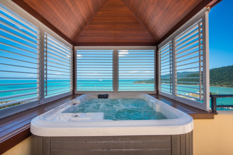 1 Bedroom Deluxe room with sea view