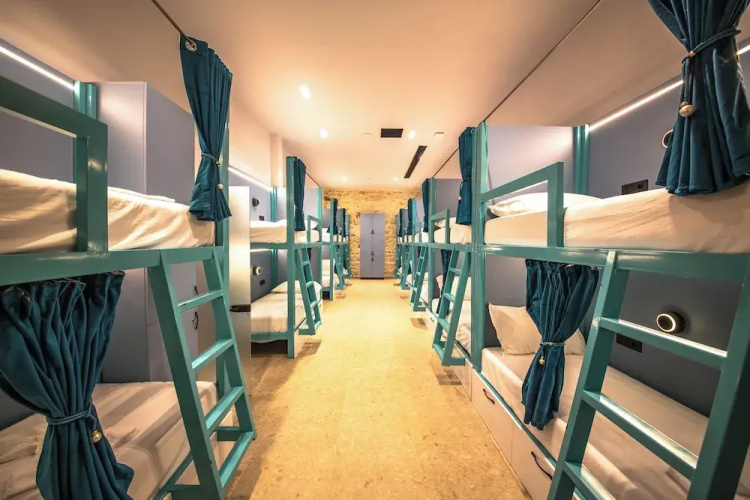 Vega 43 Hostel