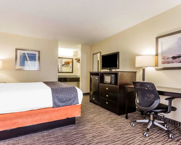 Quality Inn Mt. Pleasant - Charleston