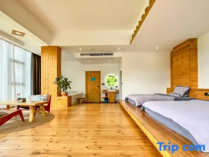 2 Bedrooms Suite