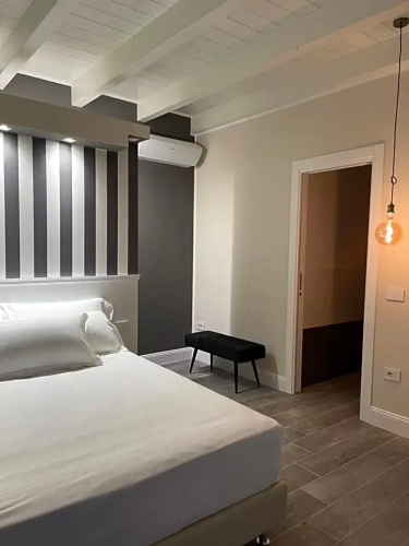 18 Dante Luxury Suites