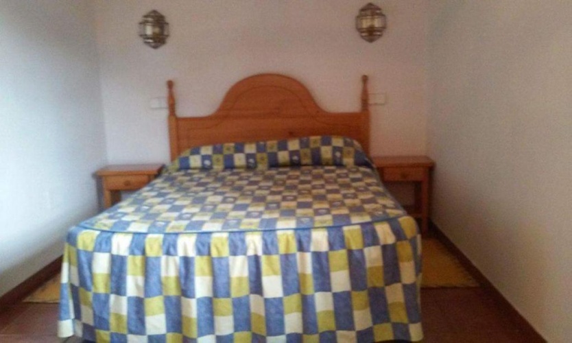 4 Bedrooms Cottage