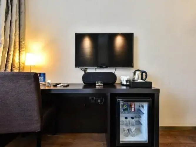 Orange Hotel