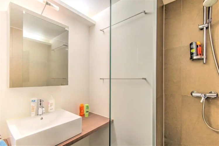 2 Bedrooms Deluxe Apartment