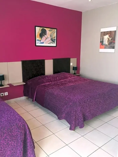 Standard Triple room
