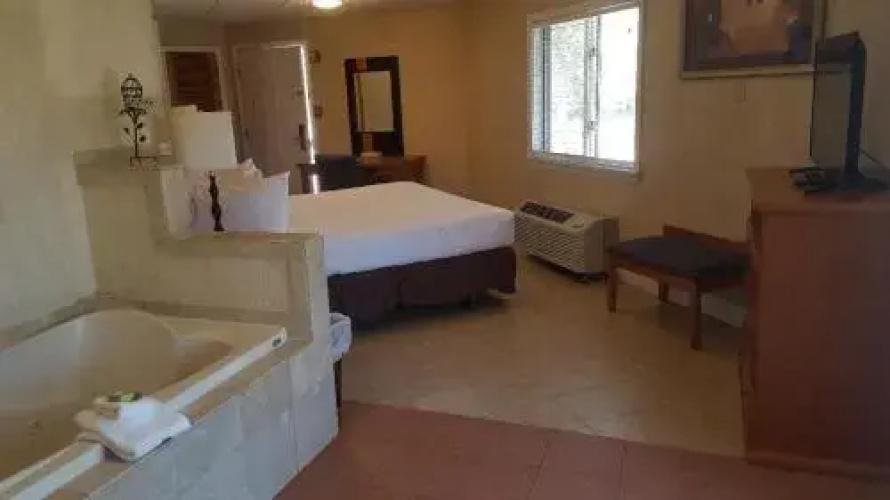 Cedar Park Inn