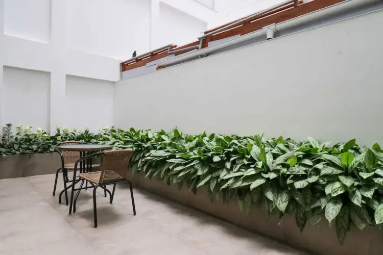w Monochromatic 2BR w Terrace in Miraflores