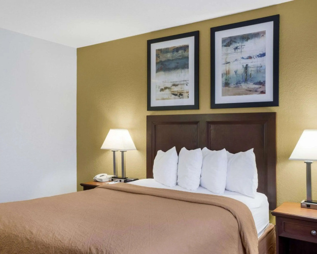 Quality Inn Oacoma - Chamberlain